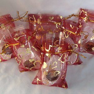 Valentine's Day Bottle Cap Pins set 6 Jewelry Organza Hearts Bags Jewelry Box